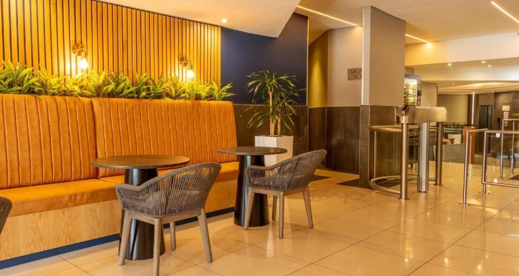 One Rosebank Stay Йоганнесбурґ Екстер'єр фото